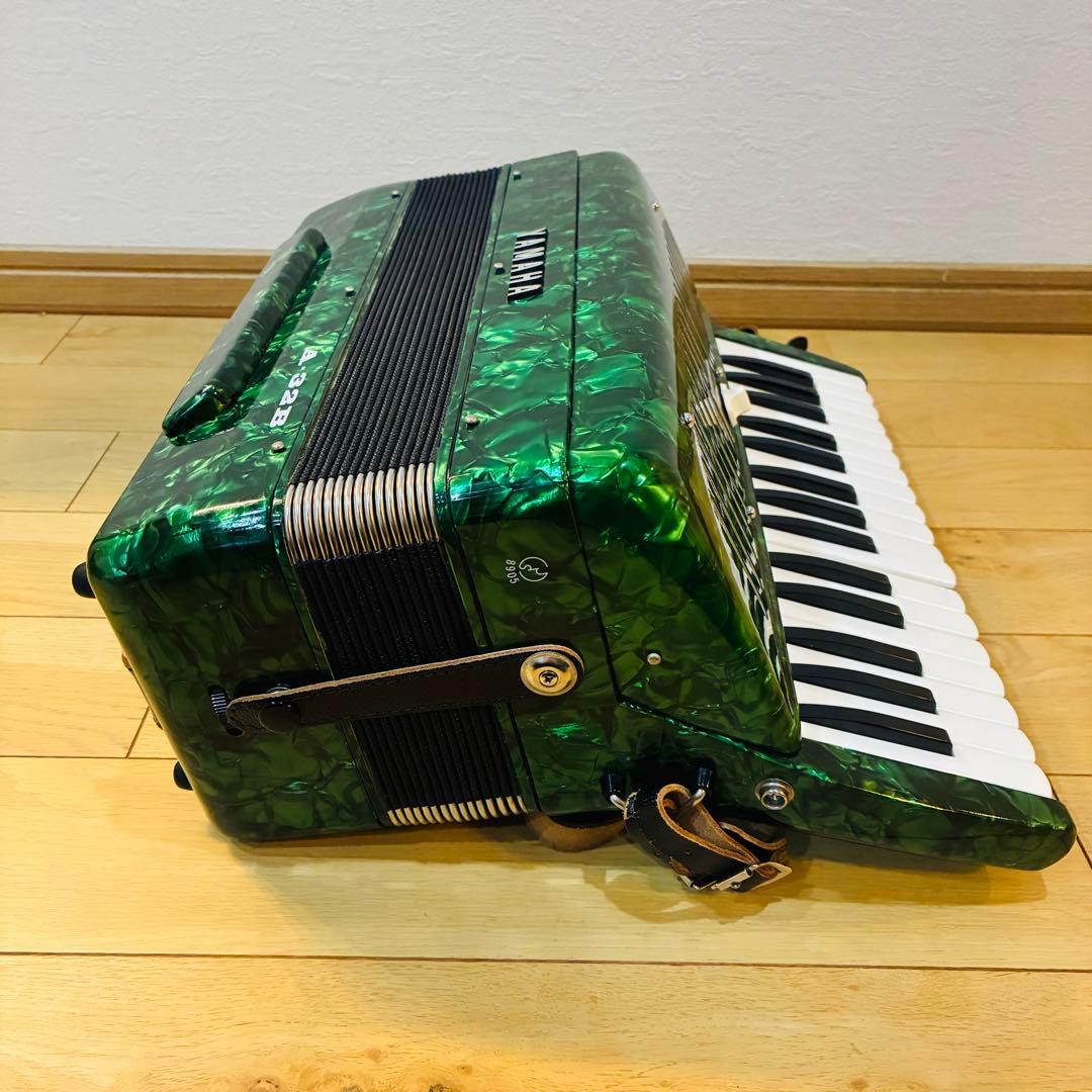 希少　YAMAHA ヤマハ アコーディオン A-32B ソフトケース付 レトロ