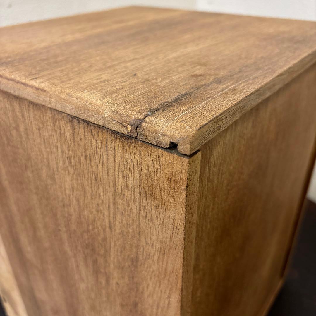 レトロ　剥離　木製4段引き出し収納 無垢材／アンティーク　古道具