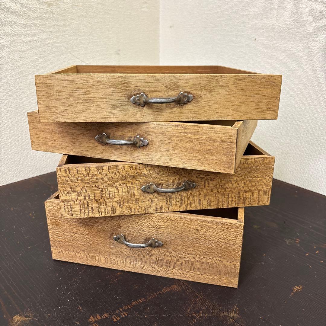 レトロ　剥離　木製4段引き出し収納 無垢材／アンティーク　古道具