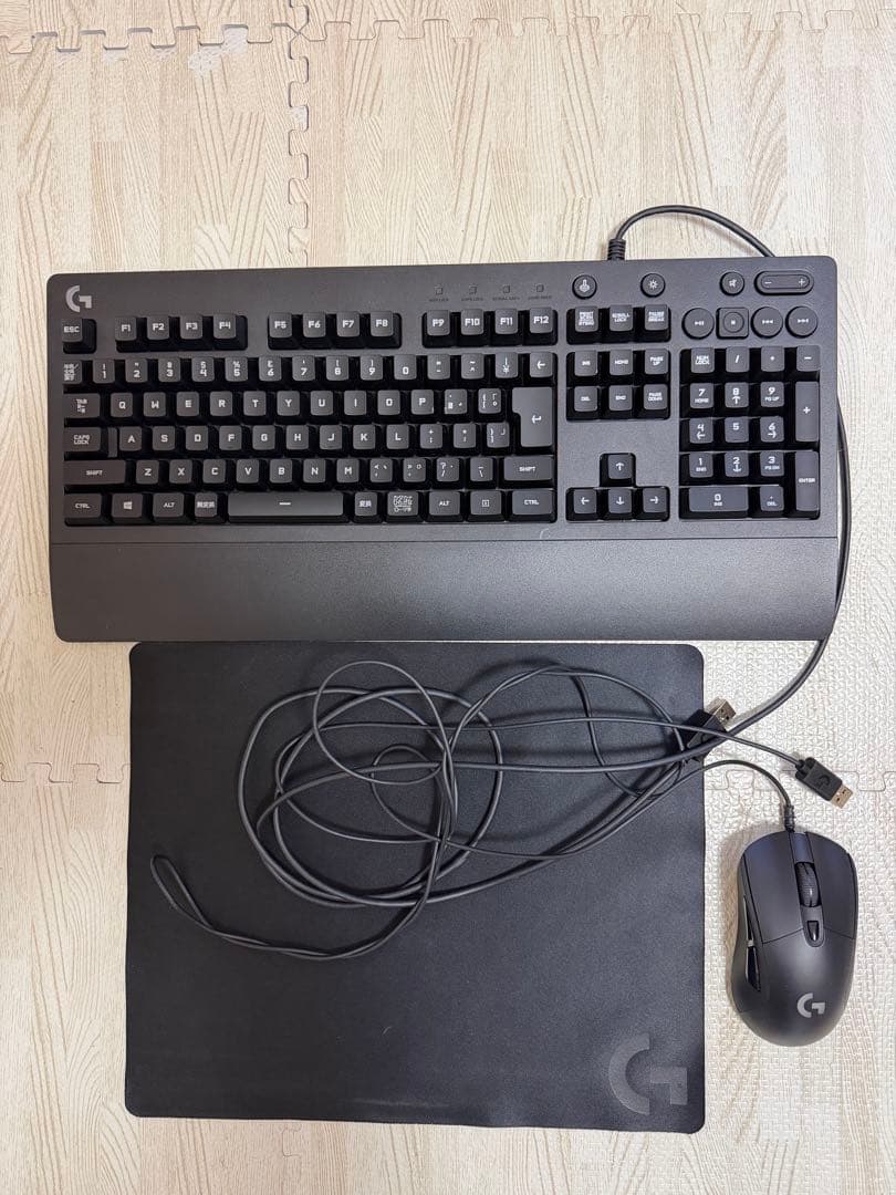ロジクール　ゲーミングキーボード　マウス　マウスパッド　セット