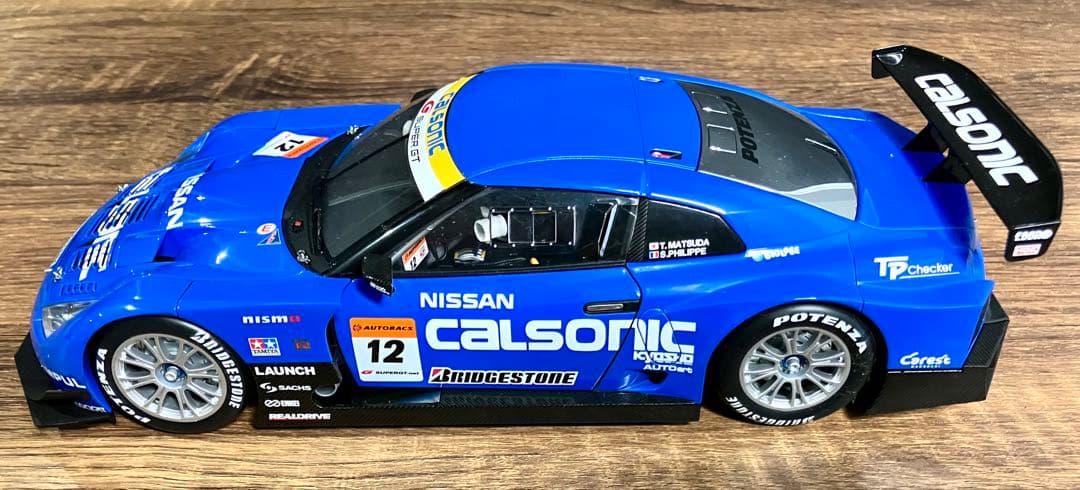 オートアート Nissan Calsonic GT-R R12 1/18