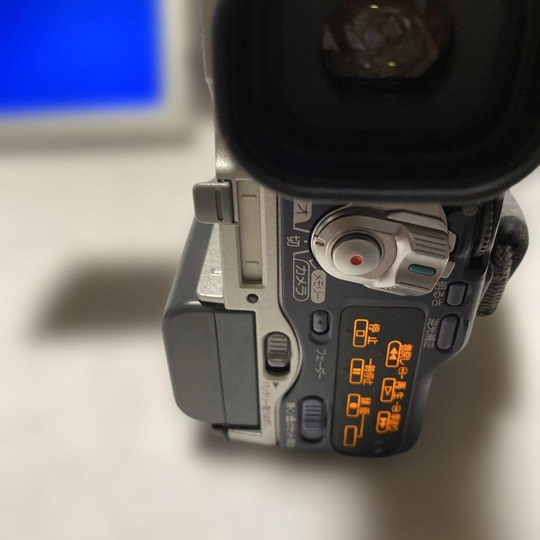 美品動作品　SONY miniDV HANDYCAM DCR-PC100 ①
