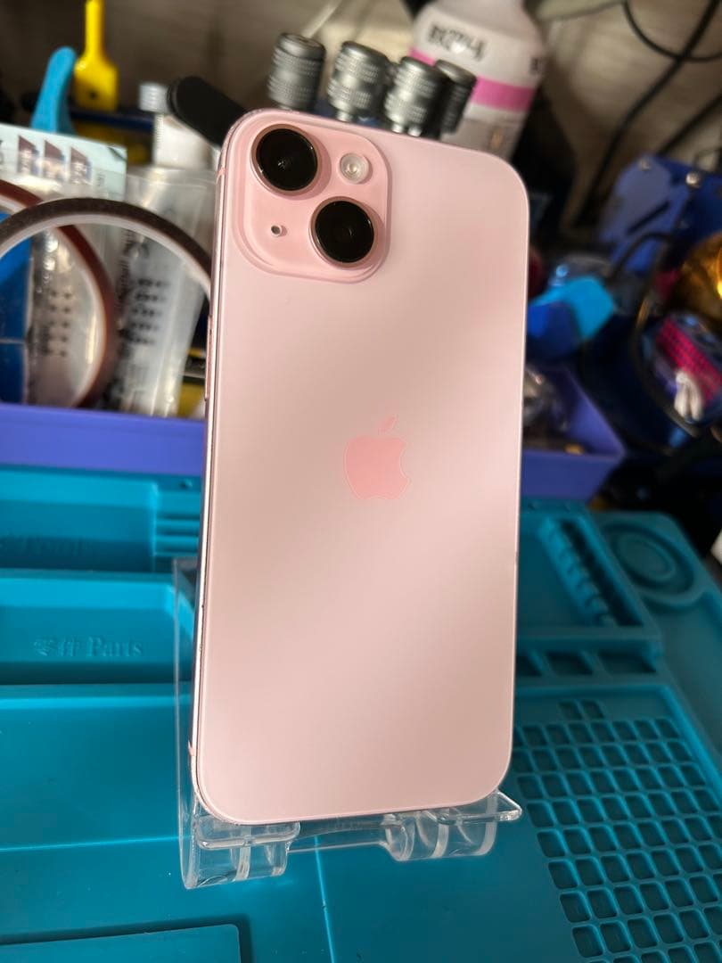 元*す様 動作確認済み iPhone 15 128GB バッテリー84%