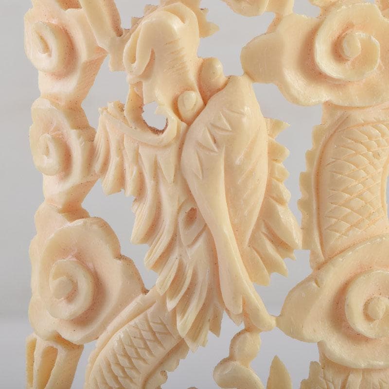 中国　獣骨製　雲龍透かし彫　硯屏　置物　唐木台付　N　9110