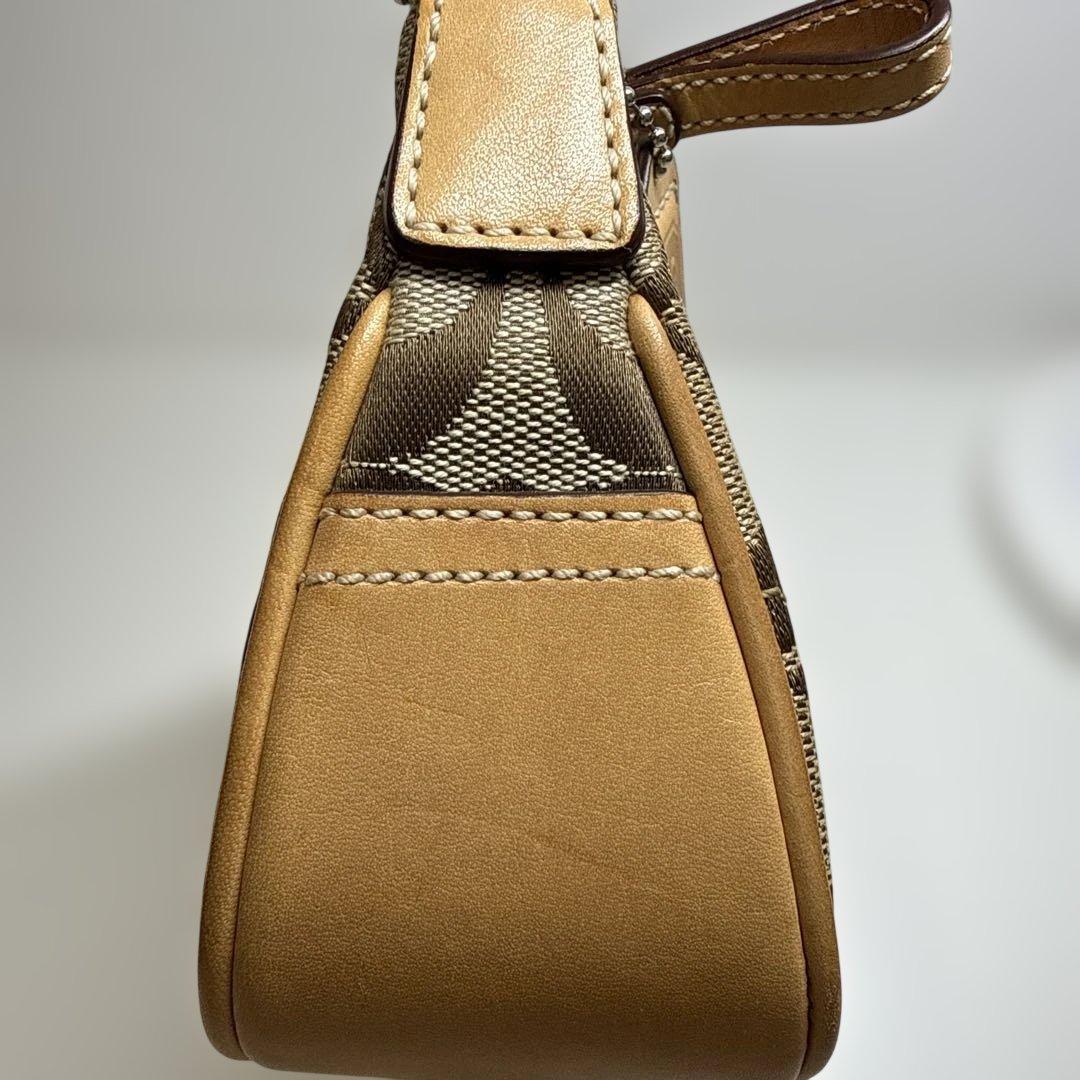COACH ショルダーバッグ ロゴ柄