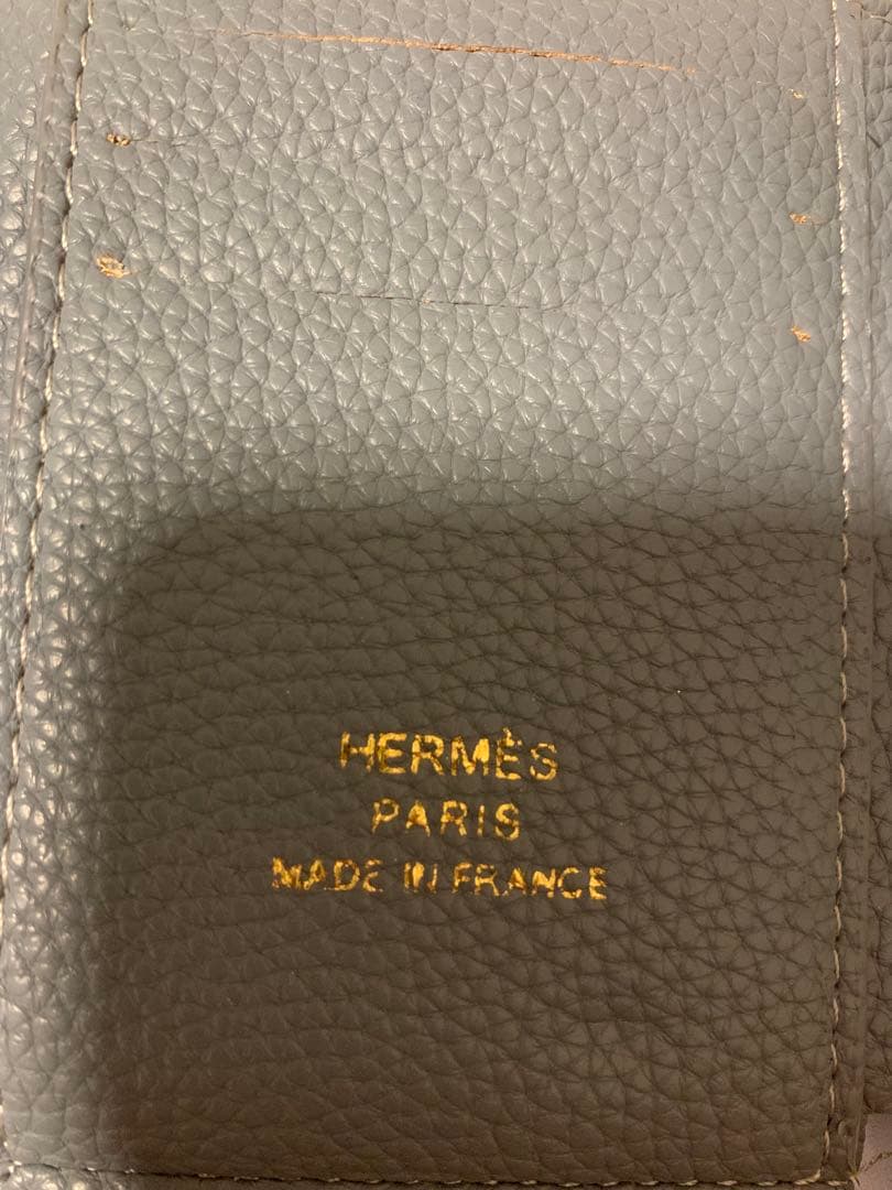 エルメス三つ折り財布ノベルティ牛革　ブルー