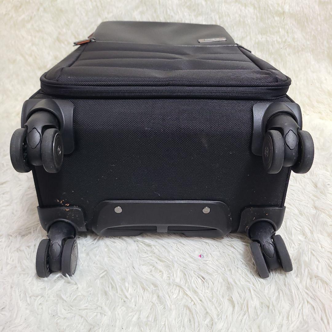 美品　Samsonite　BLACK LABEL キャリーケース　軽量　黒