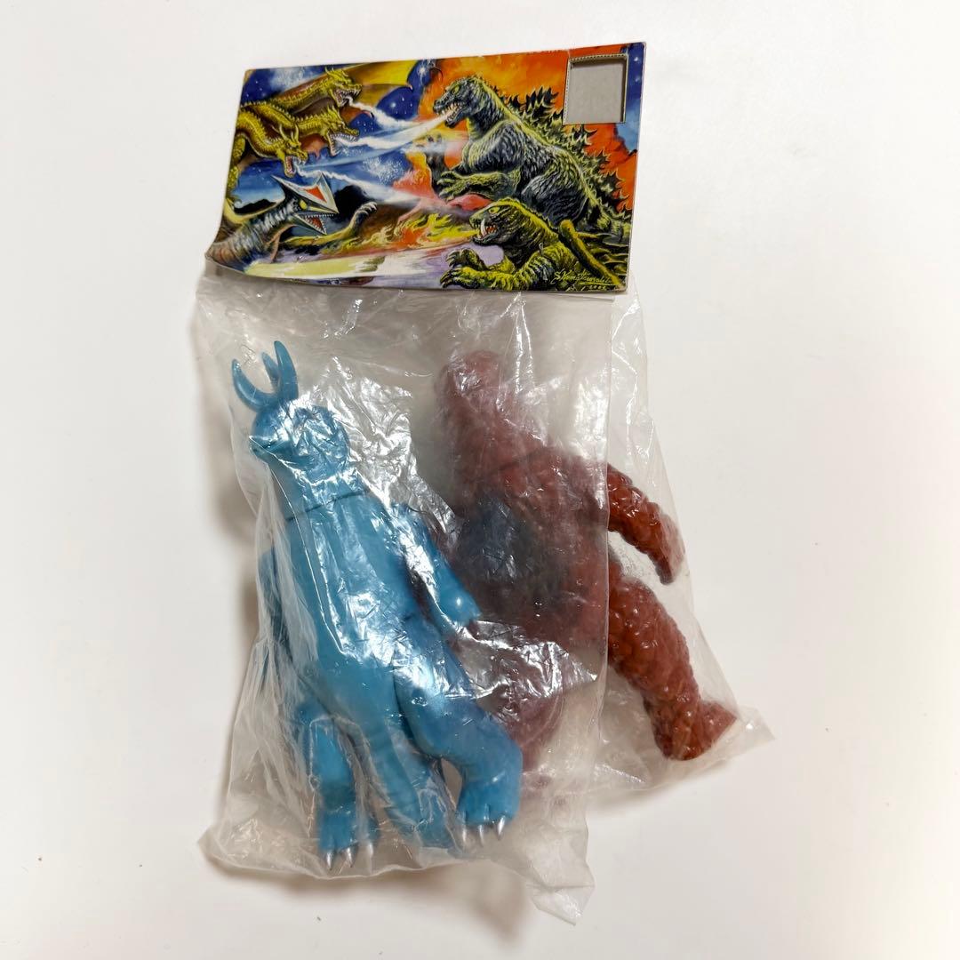 マーミット　世紀の大怪獣シリーズ　ビニパラベビー　サタンキング　マグラー　ソフビ