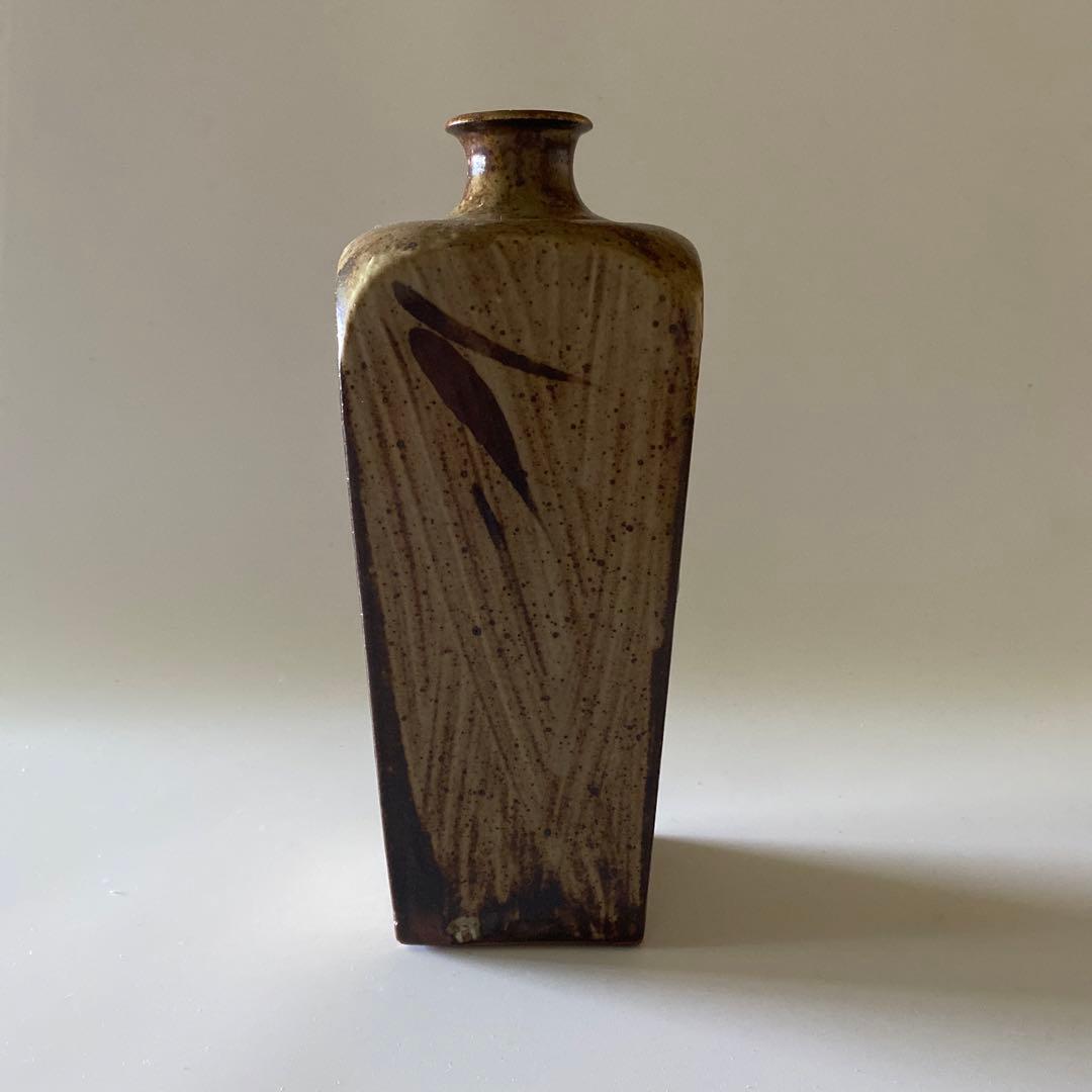 島岡達三 花瓶 花器 角瓶 鉄絵 刷毛目 高さ約28cm弱 民藝 人間国宝