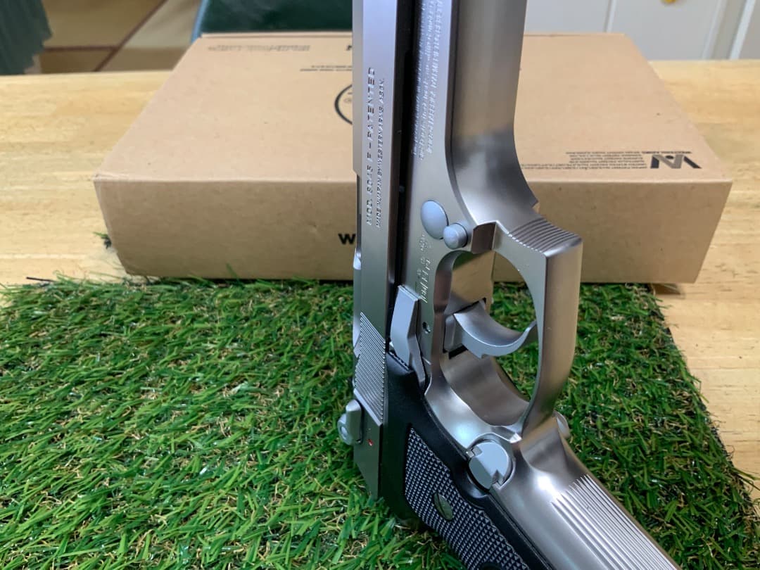 WA ウェスタンアームズ　クーガーF M8045 INOX シルバー　ガスガン