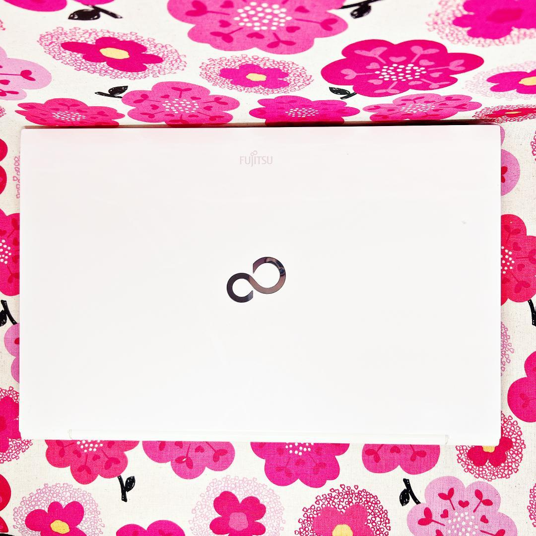 100.【メモリ8GB＆爆速SSD搭載❣️】Win11✨カメラ✨ノートパソコン✨白