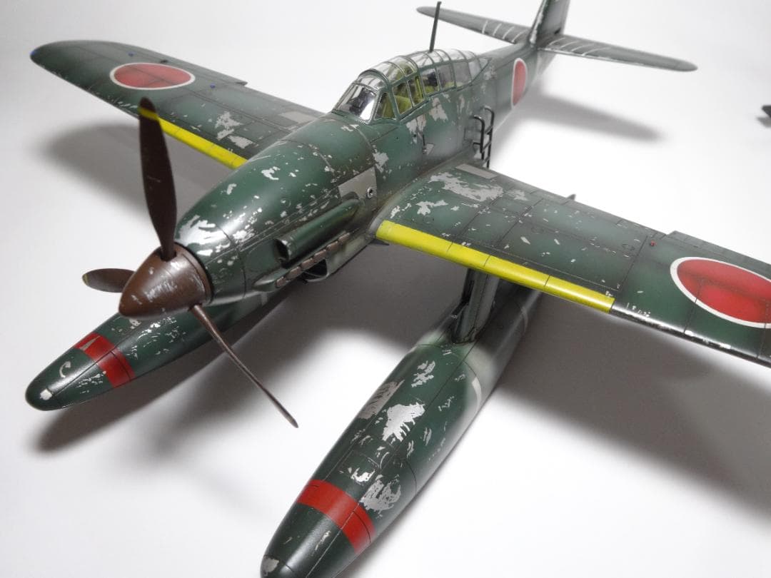 タミヤ1/48日本海軍攻撃機「晴嵐」完成品
