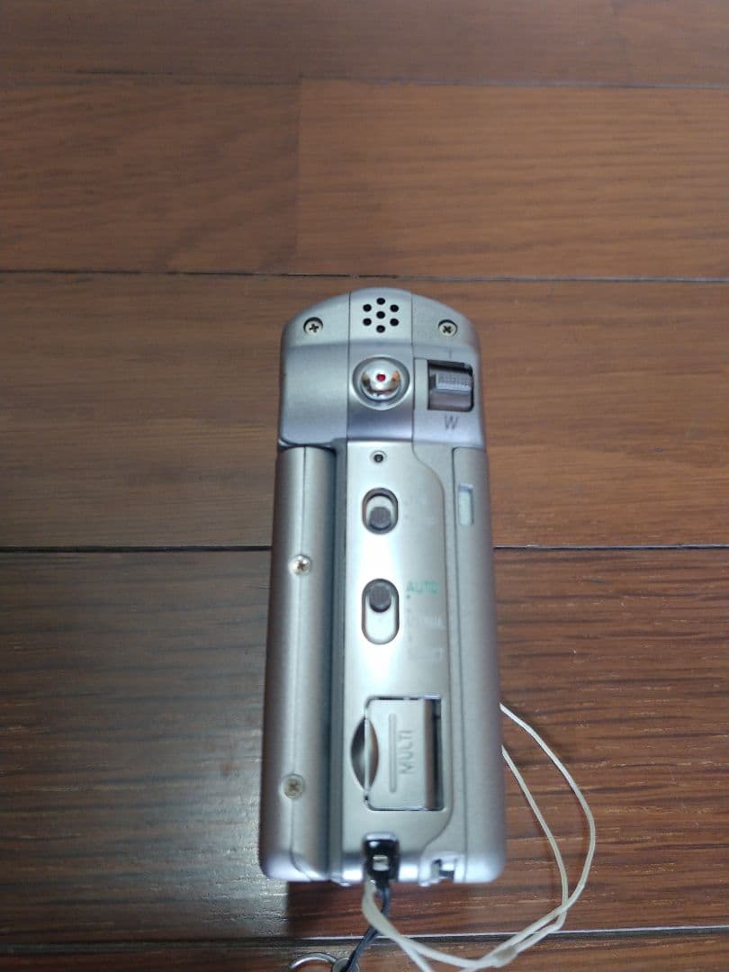 Panasonic　SV-AV100　D-snap SDマルチカメラ