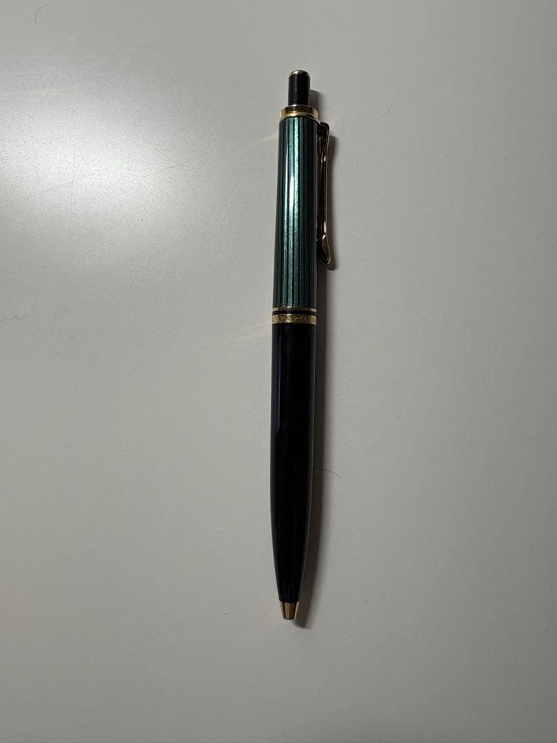ペリカン　ボールペン 緑