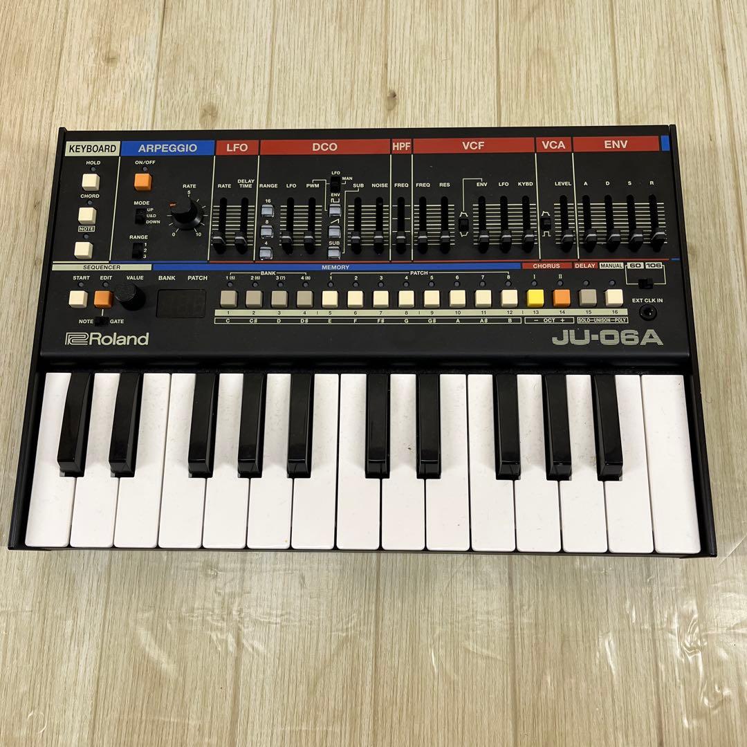 Roland JU-06A K-25m シンセサイザー