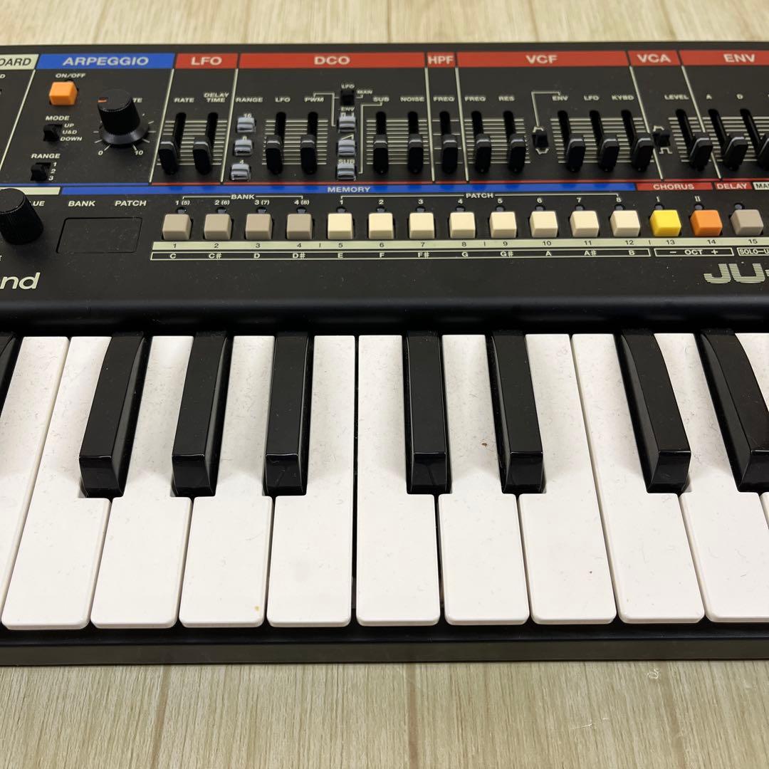 Roland JU-06A K-25m シンセサイザー
