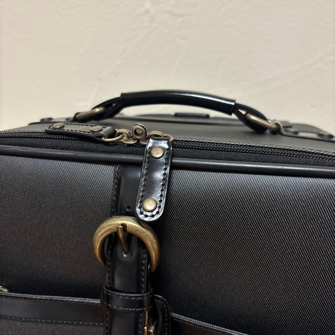 【美品】Swany スワニー 座れる　キャリーケース スーツケース　即日発送