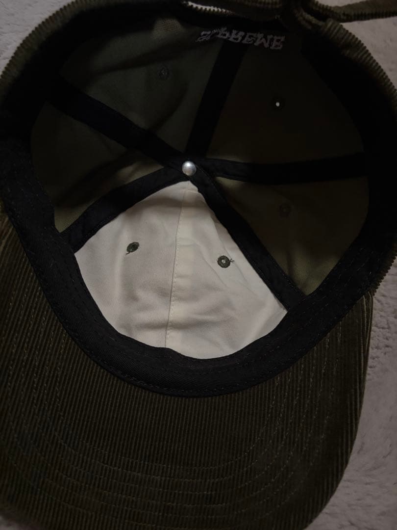 supreme sロゴ　コーデュロイ　カーキ