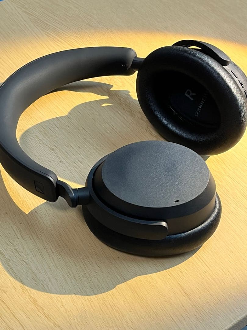 ヘッドホン ACCENTUM Wireless