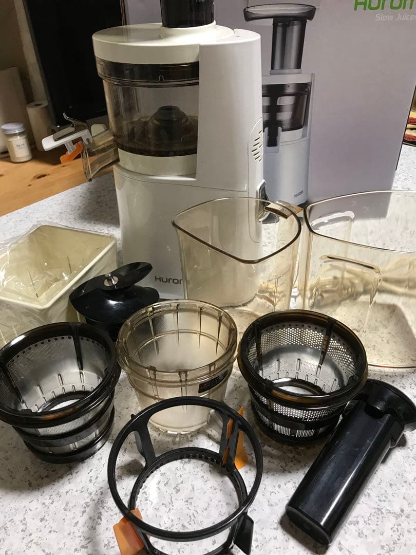 ヒューロム　スロージューサー　　H-AA-WWA17(ホワイト)