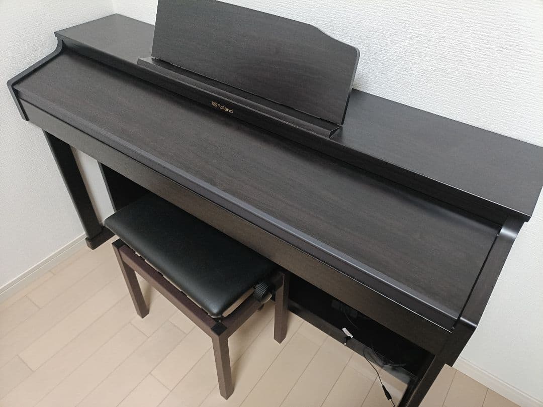 【美品】電子ピアノ　ローランドHP601-CR