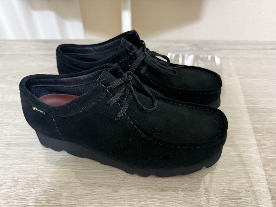 クラークス　ワラビーゴアテックス　スエード　黒　25.5