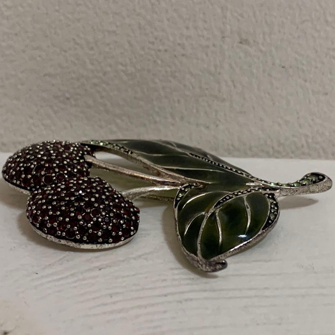 MONET VINTAGE チェリー リーフモチーフ ストーン装飾 ピンブローチ