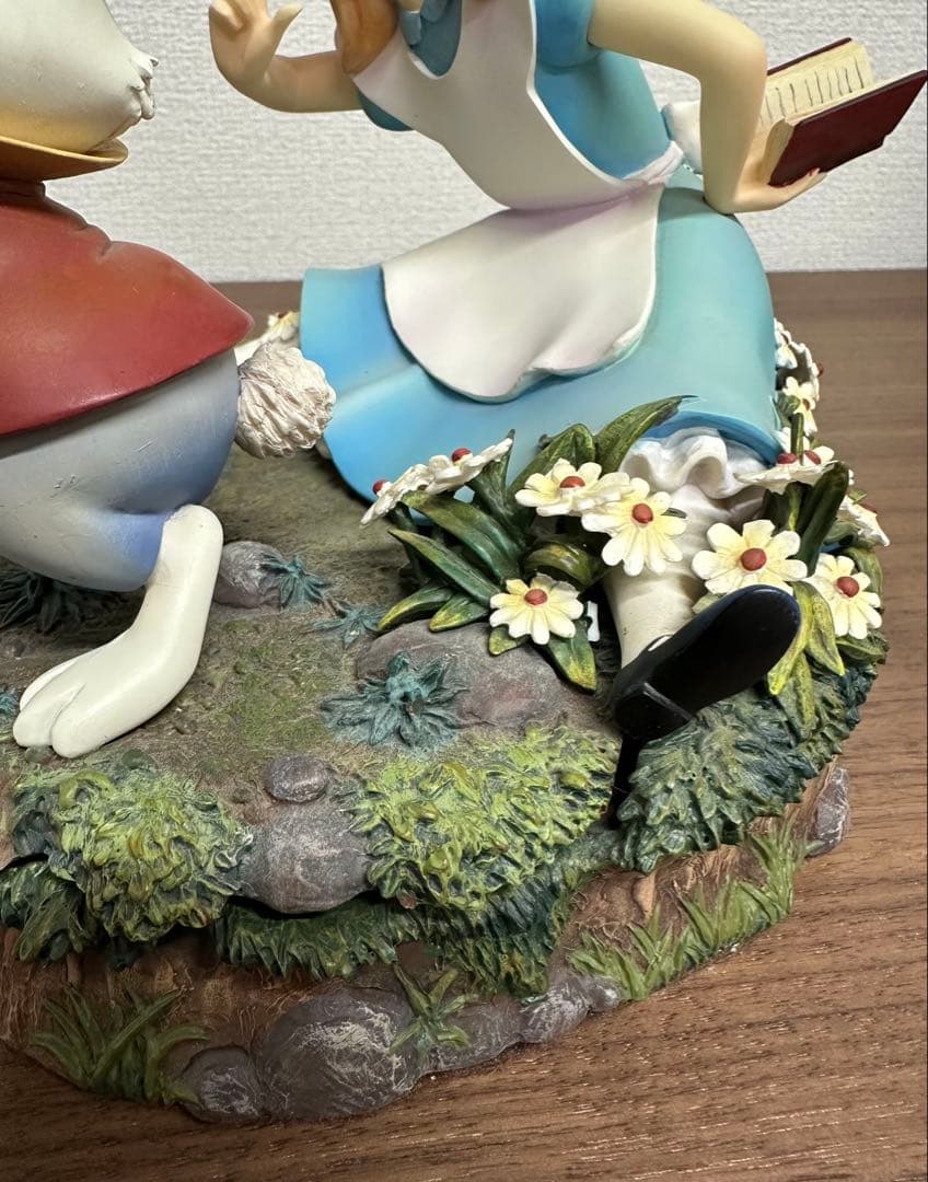 不思議の国のアリス 白うさぎ　Alice in Wonderland チシャ猫