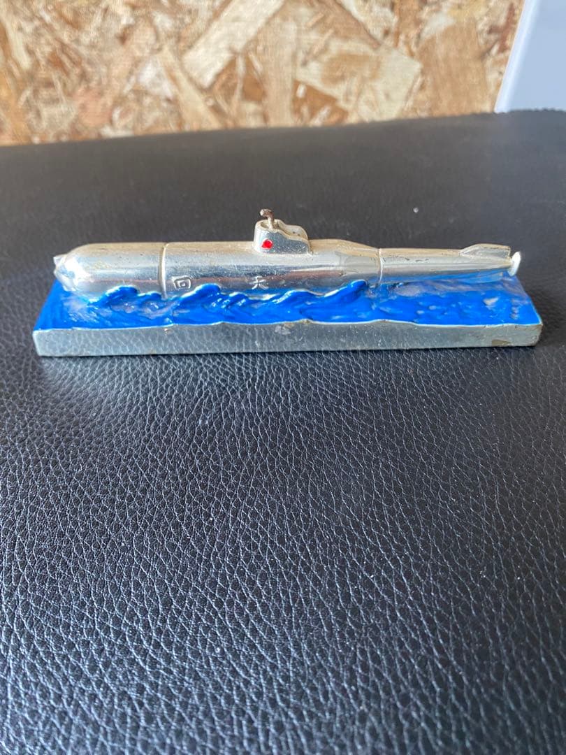 e*a様 回天型文鎮　勲五等単光旭日章　勲章