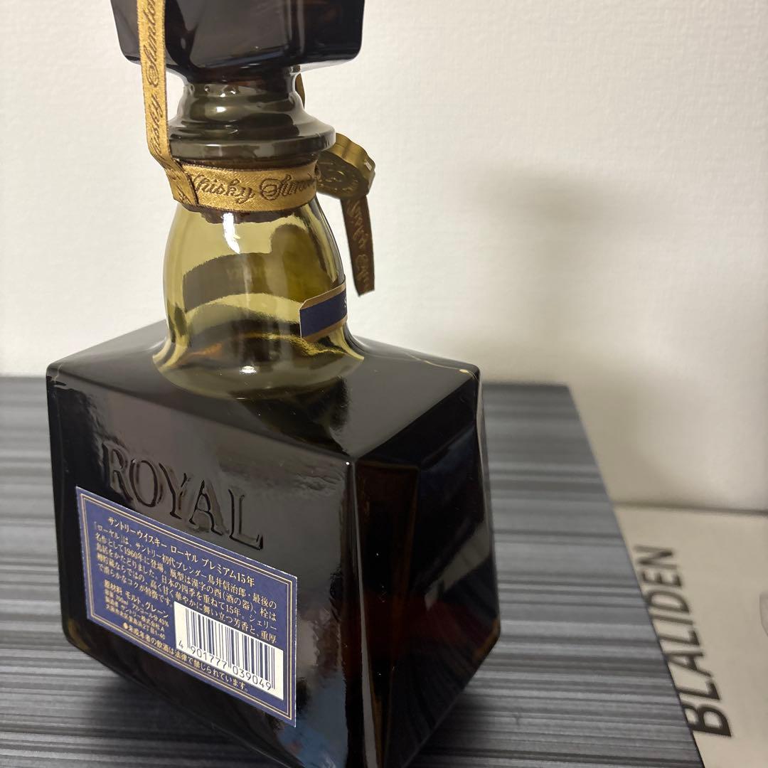 サントリー ロイヤル 15年 熟成 ウイスキー