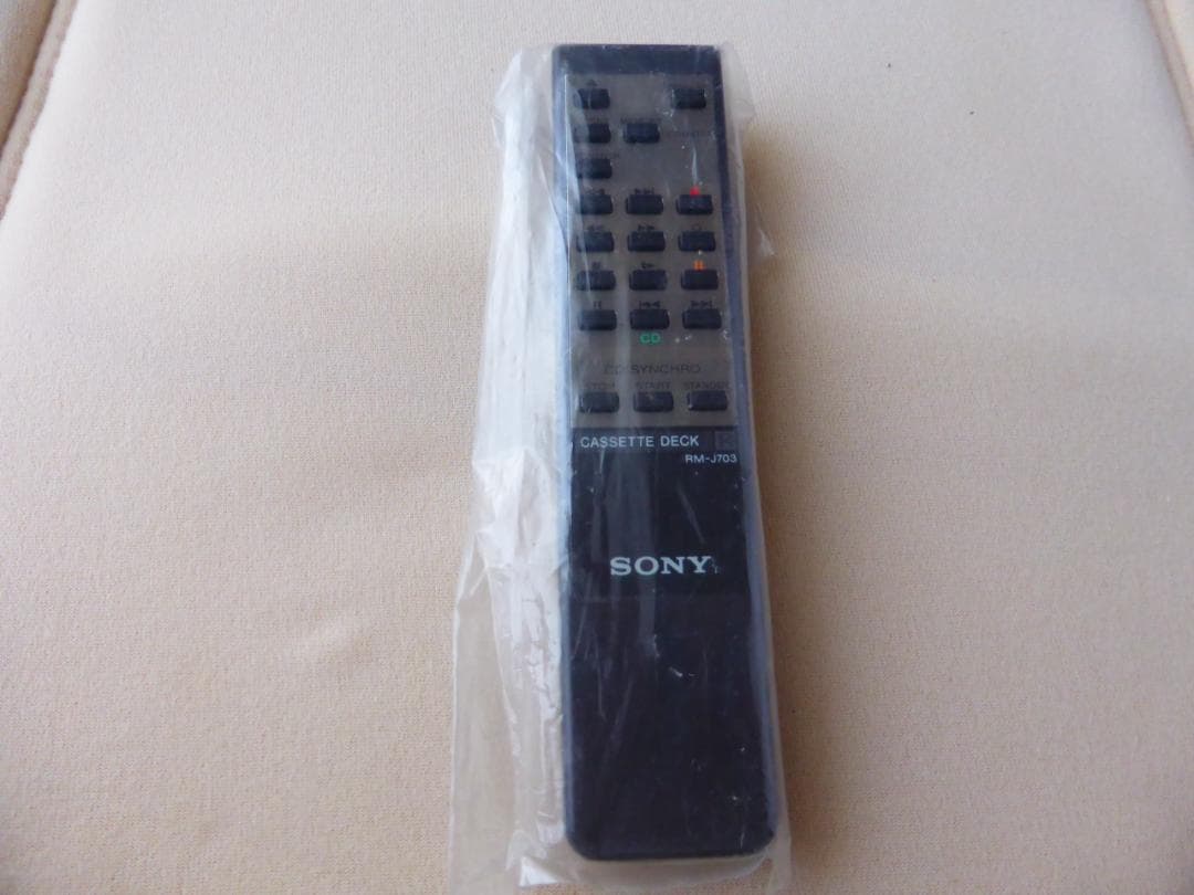 ＜リモコン＞ＳＯＮＹ　リモコン　CASSETTE　DECK　RM-J703