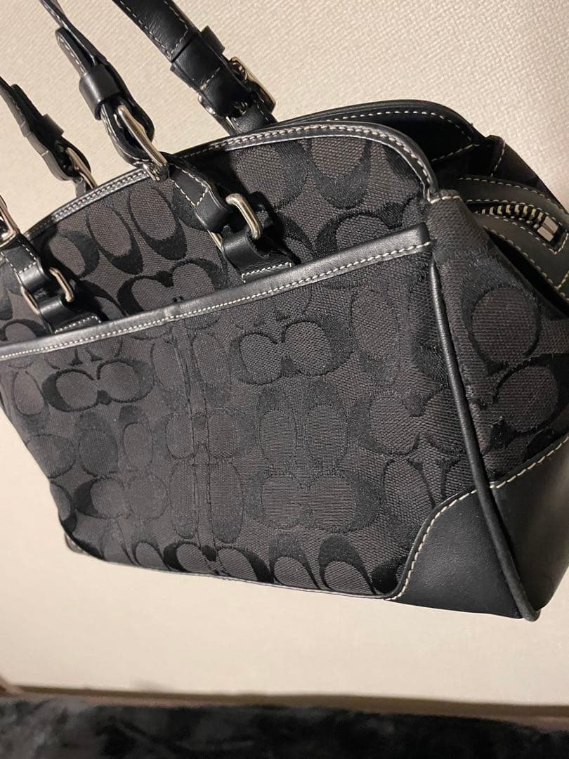 Coach ブラック ハンドバッグ