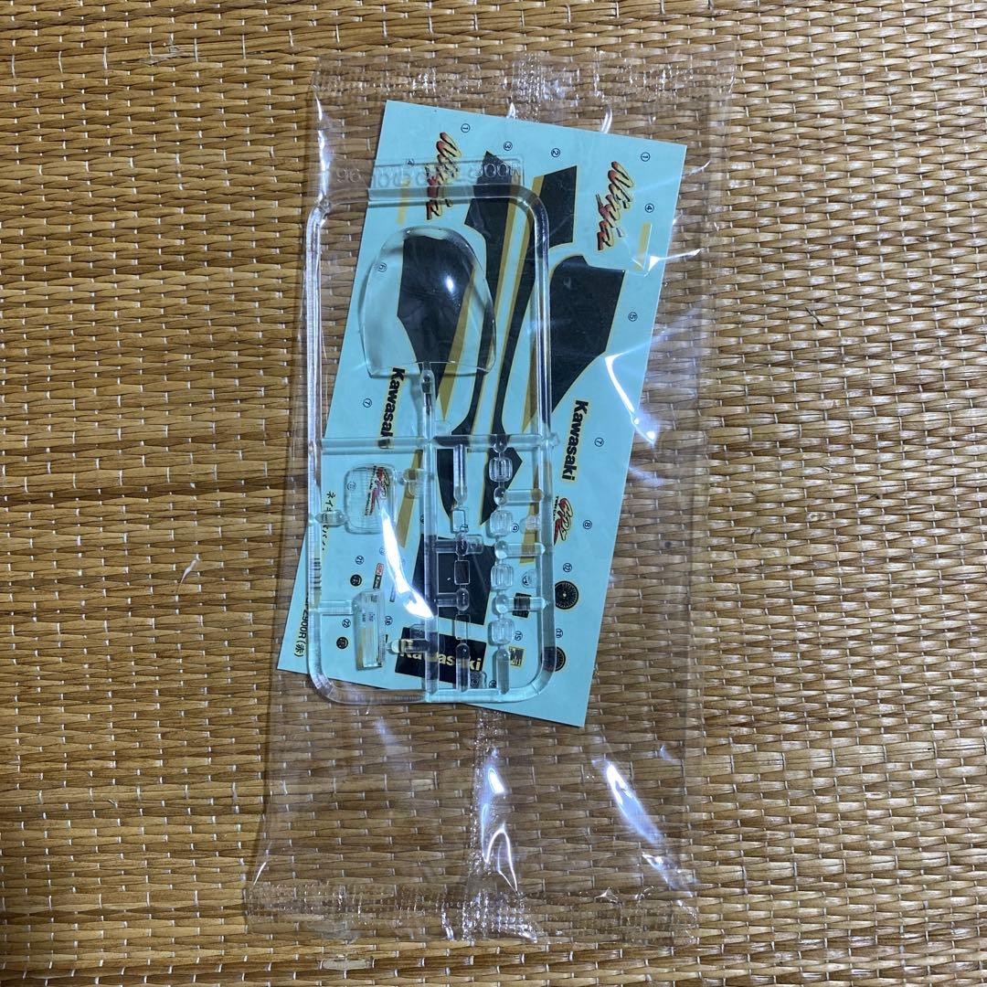 Kawasaki GPZ900R プラモデル 1/12 国内仕様 作りかけの中古