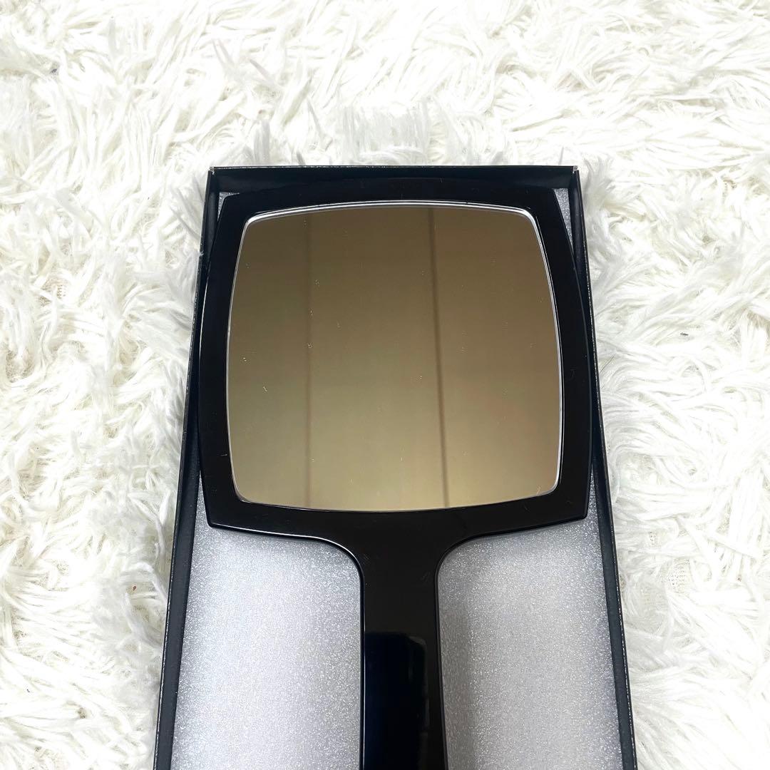 未使用　CHANEL ミラー　ノベルティ　白ロゴ　レア　ブラック 手鏡 箱付き