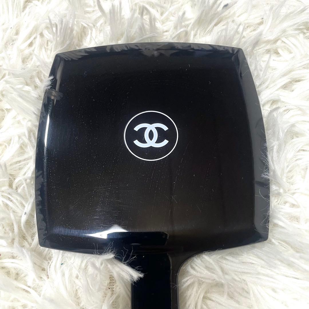 未使用　CHANEL ミラー　ノベルティ　白ロゴ　レア　ブラック 手鏡 箱付き