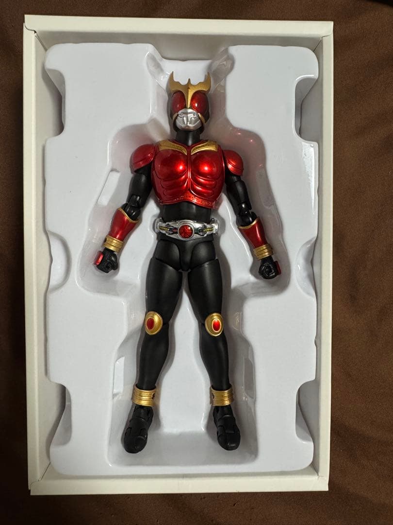 真骨彫　仮面ライダークウガ マイティフォーム（『仮面ライダーディケイド』Ver