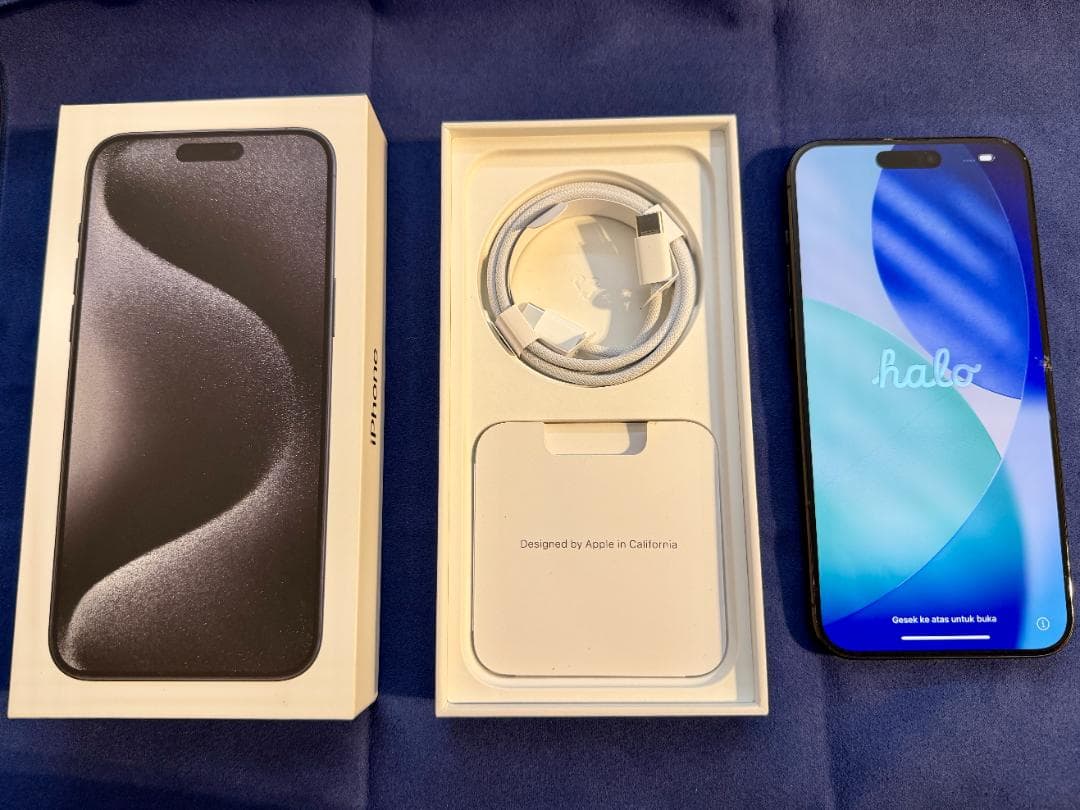 iPhone 15 Pro Max 256G SIMフリー ブラックチタニウム