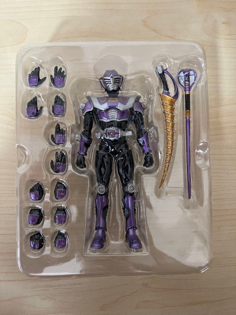 ★美品★S.H.Figuarts仮面ライダー王蛇
