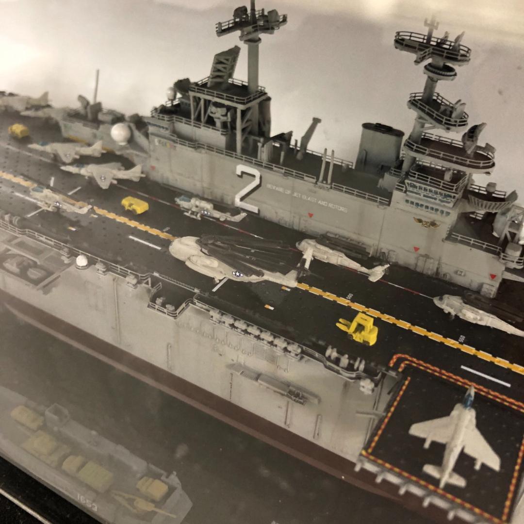 艦船模型セット 空母 アクリルケース付 空母 プラモデル 完成品