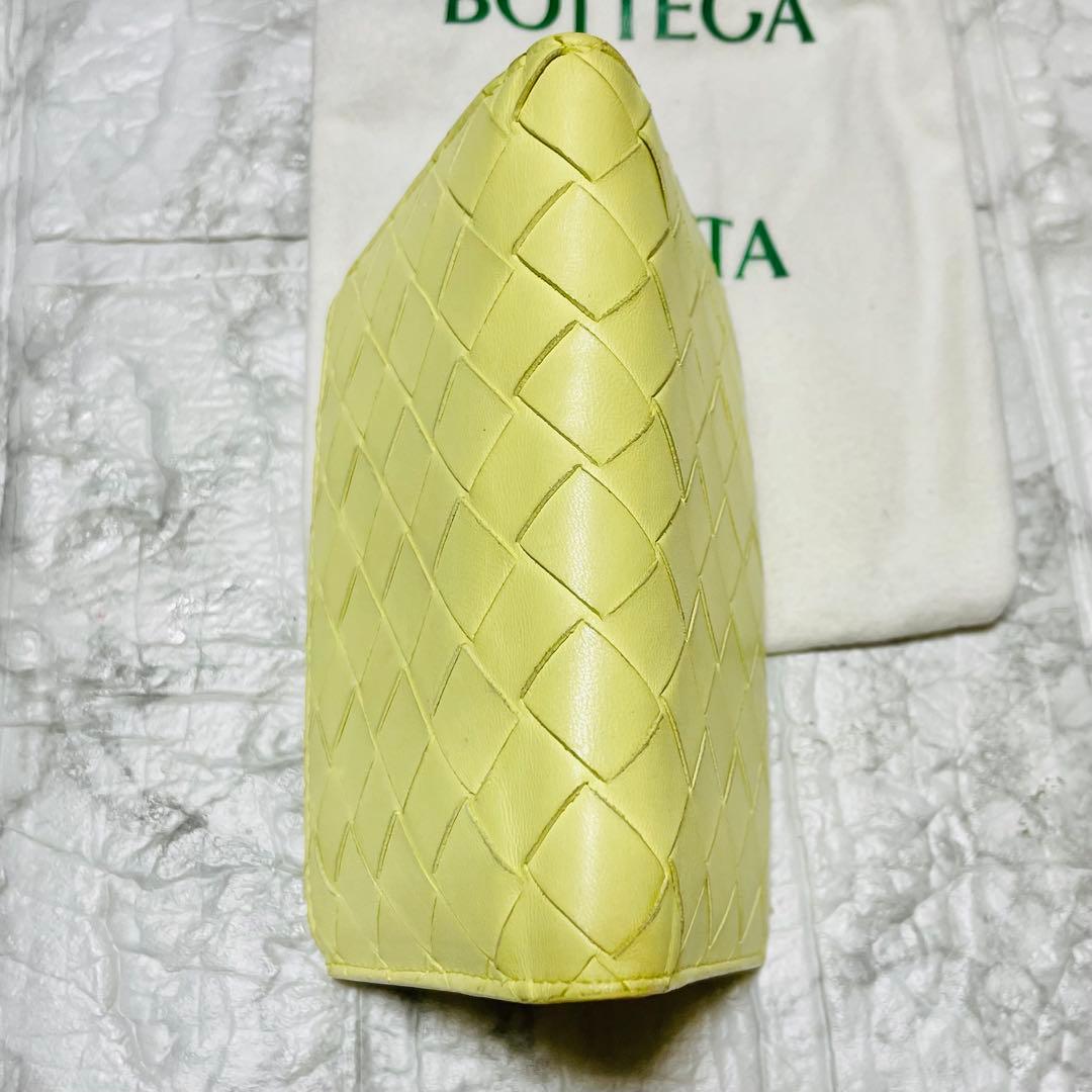 美品【BOTTEGA VENETA】イントレ 二つ折ウォレット クリームイエロー
