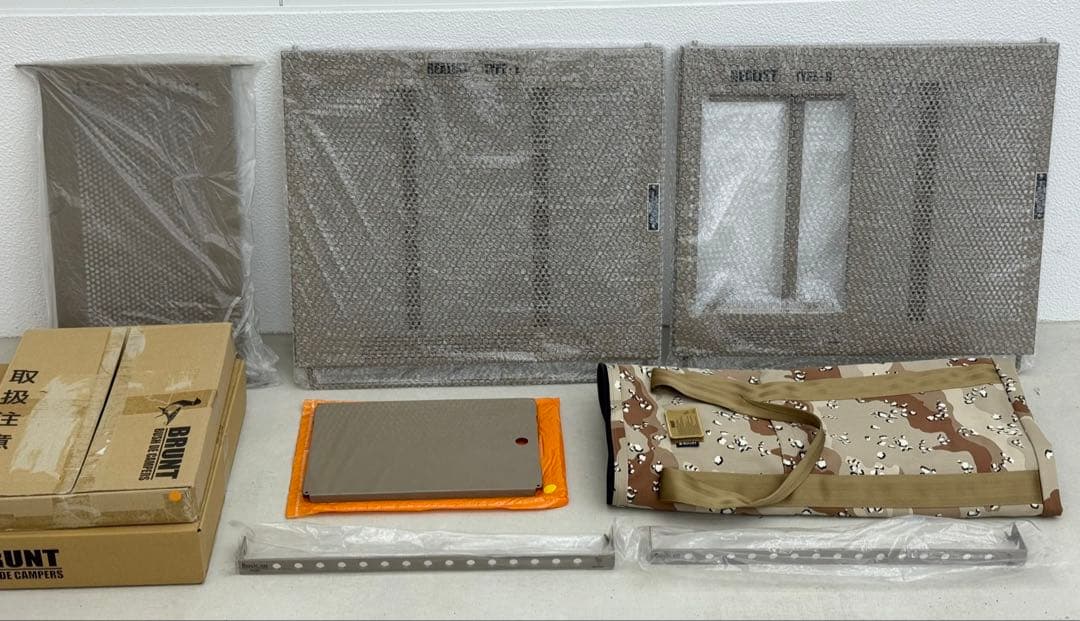 BRUNT REALIST TYPE-D、E、major、ケースセット！