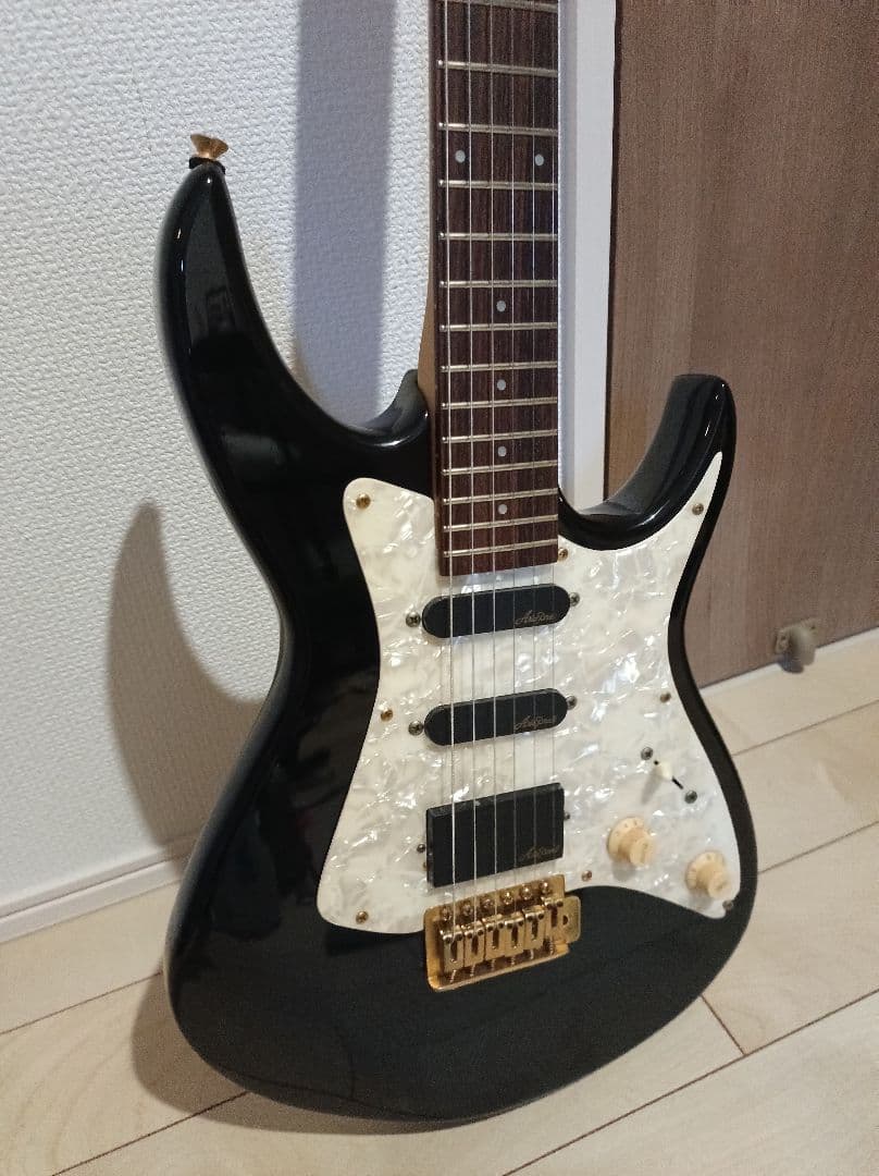 Aria pro ⅱ viper series　エレキギター vp-400？