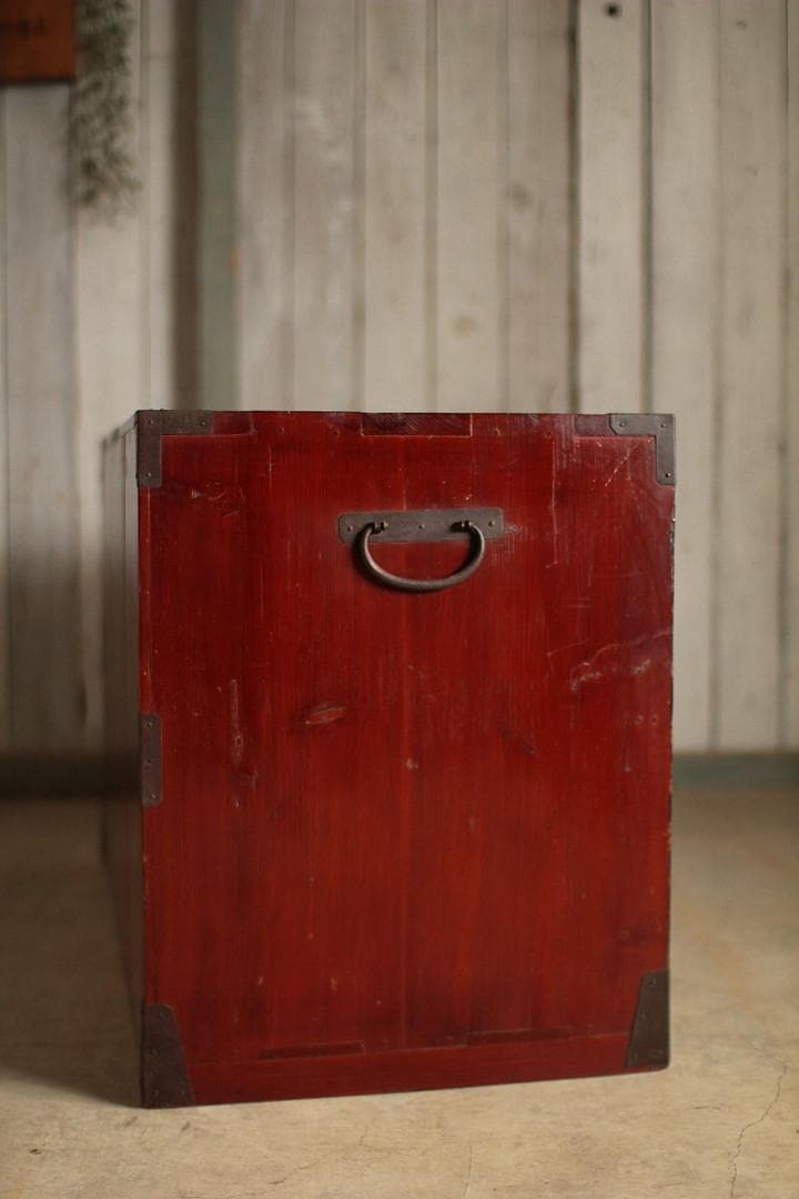 綺麗な打ち出し金具庄内箪笥　2段　タンス　収納　古家具　古民家　時代家具