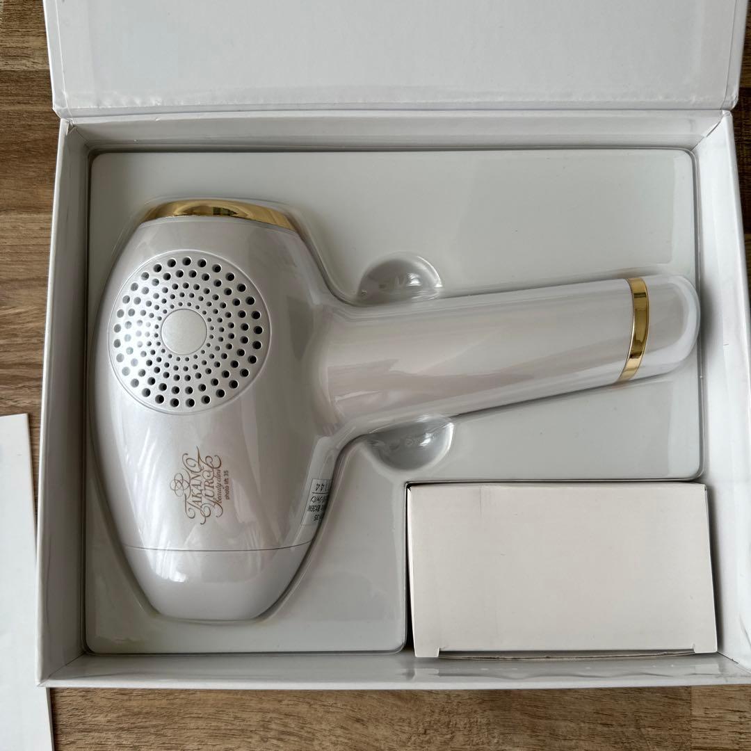 たかの友梨ビューティクリニック 美顔器photo lift35