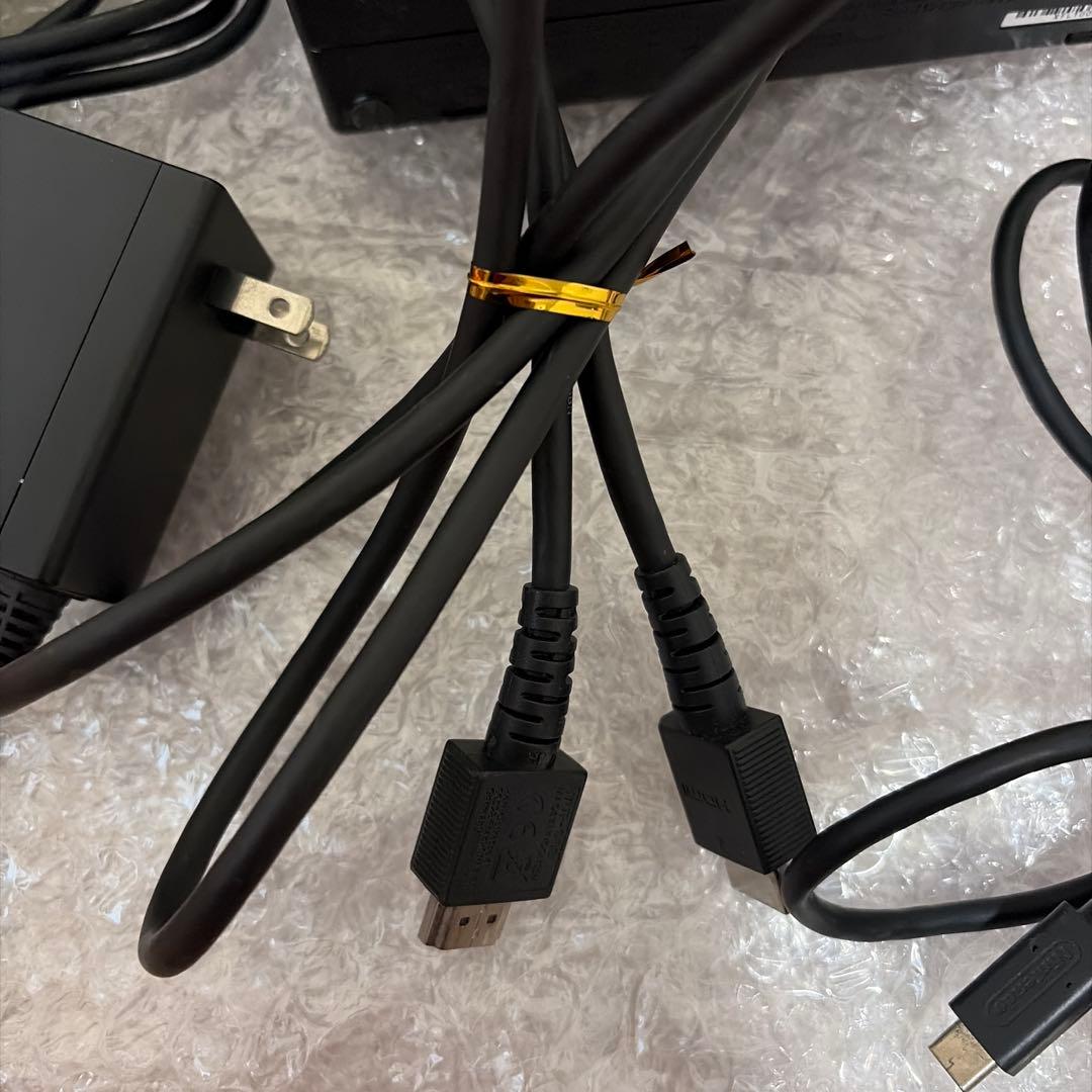 Nintendo Switch 本体 ＋ジョイコン6つ＋ケース