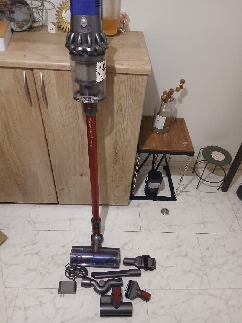 真*い様 Dyson V10 SV12 レッド 動作確認済 付属品多数