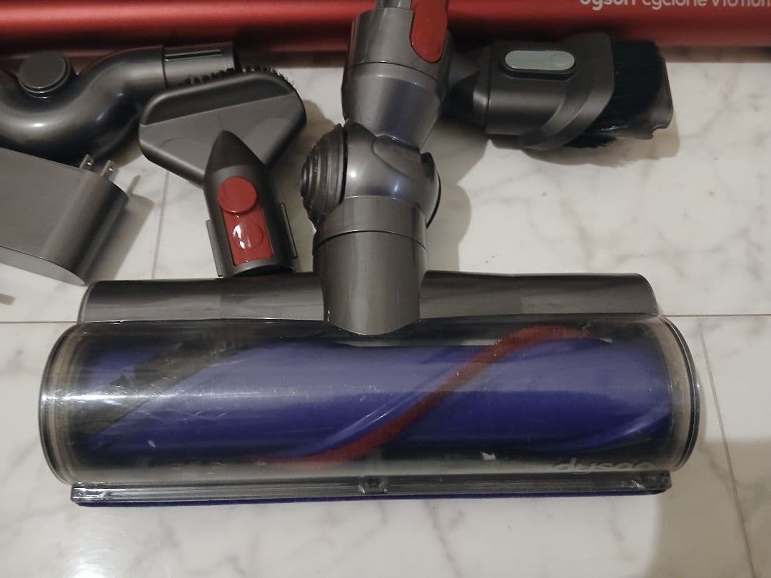 真*い様 Dyson V10 SV12 レッド 動作確認済 付属品多数