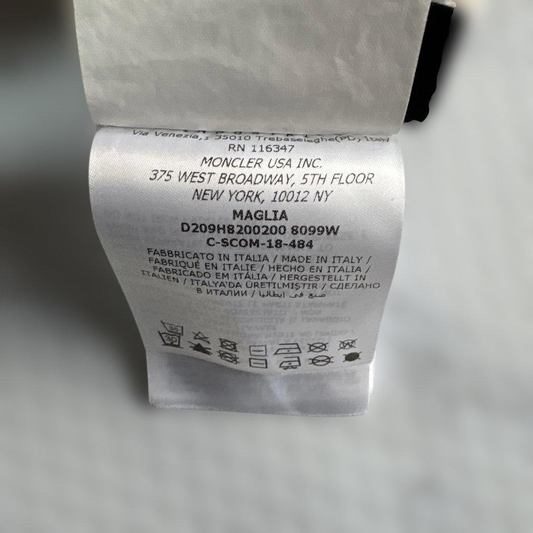 ✨大人気✨ MONCLER（モンクレール）　オフホワイトパーカーXL