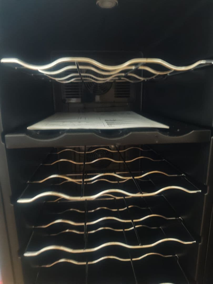 アイリスオーヤマ ワインセラー PWC-502P-B　2021年製