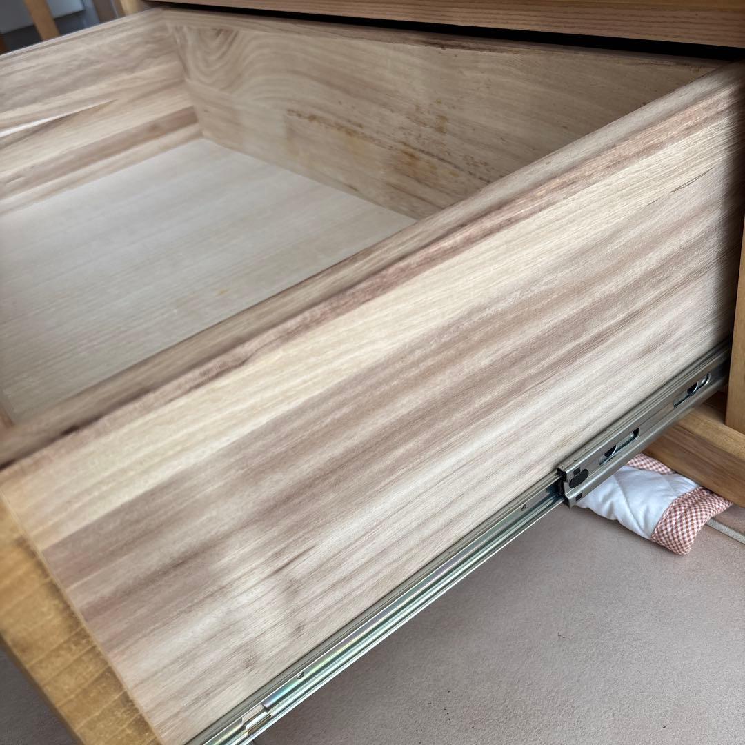 ナチュラルウッドの木製チェスト 6引き出し